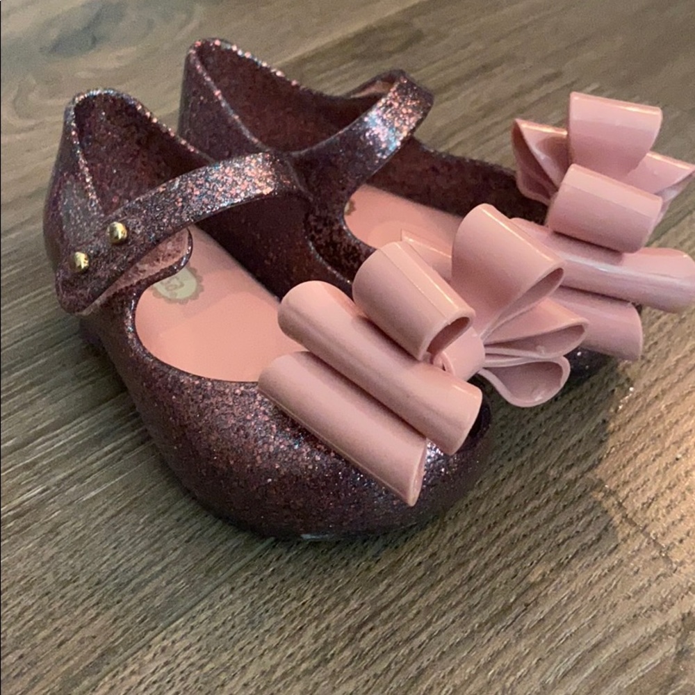 Mini Melissa toddler shoe size 5